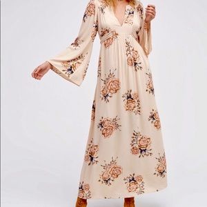 Free People Long Sleeve Maxi Floral Dress/ XS